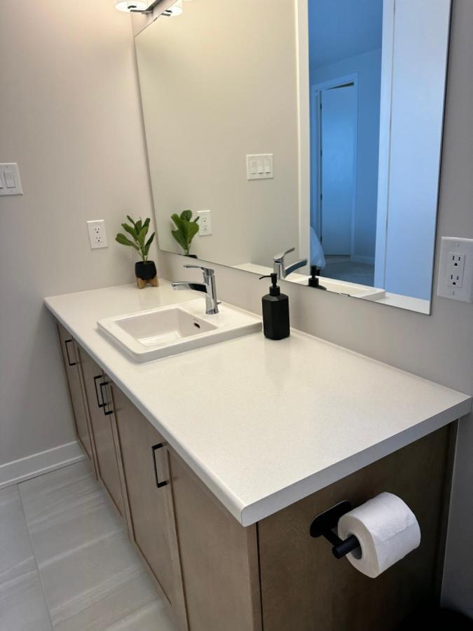 The Stay Lounge Ottawa Bagian luar foto